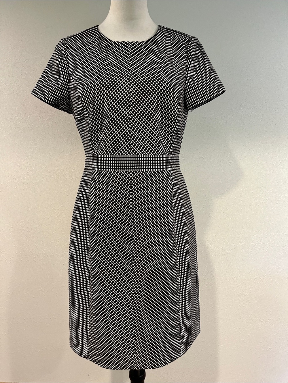 J. Crew Black & White Short cap Sleeve Sheath Dress size 8
